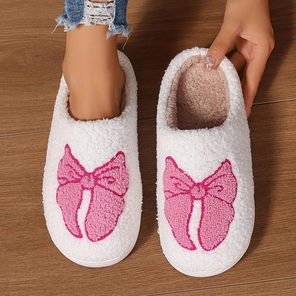 Girls Cozy Bow Slippers - YellowBrickRoad