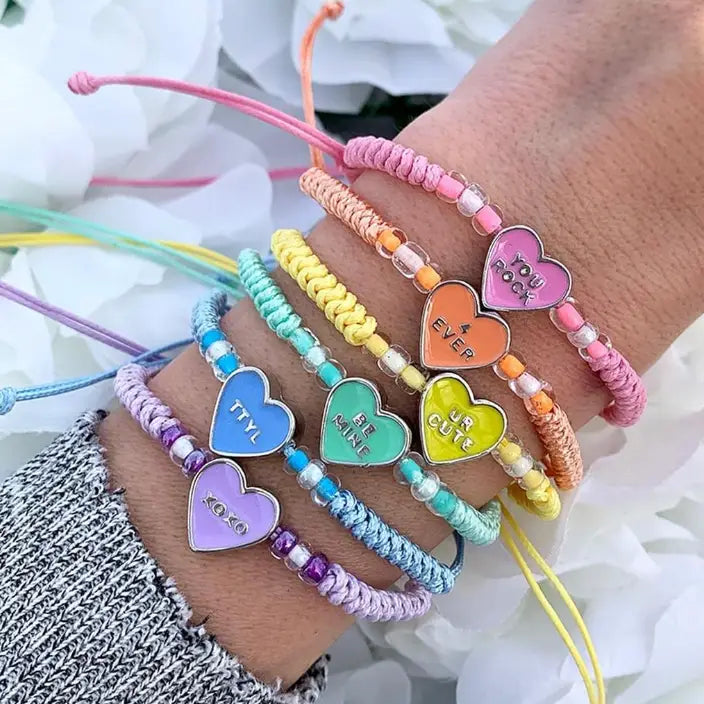 Pulsera de corazones de conversación para niñas